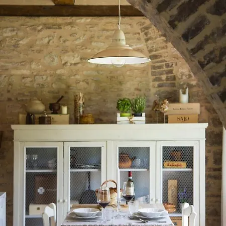 Bed & Breakfast B&B La Casetta Del Postino Gualdo Tadino